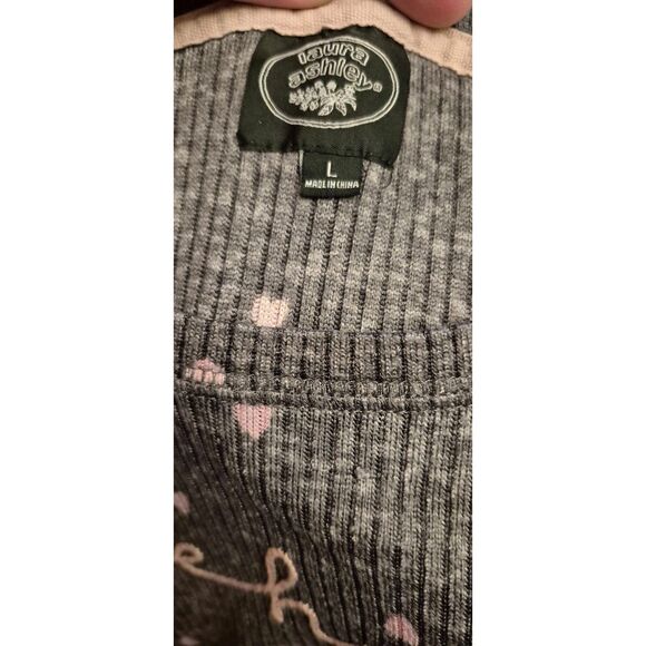 Laura Ashley Size Large be happy Gray with Pink Hearts Pajama Lounge Shirt EUC - Picture 2 of 3
